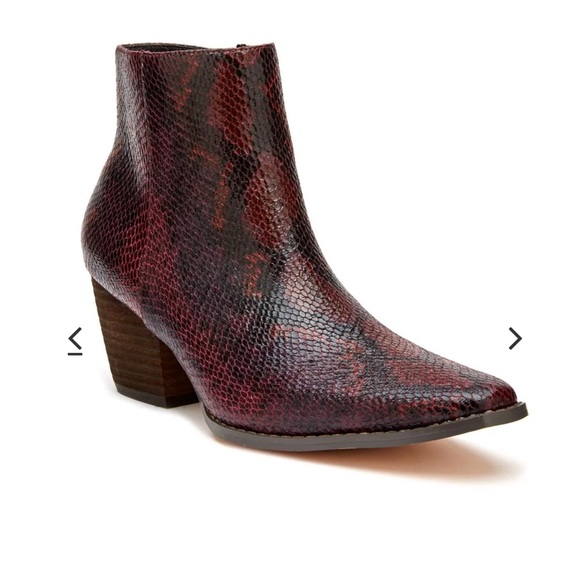 COCONUTS BY MATISSE Spade Burgundy Snakeskin Booties - Picture 8 of 15